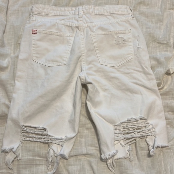 BDG URBAN OUTFITTERS FRAYED BERMUDA DENIM SHORTS - Picture 4 of 4